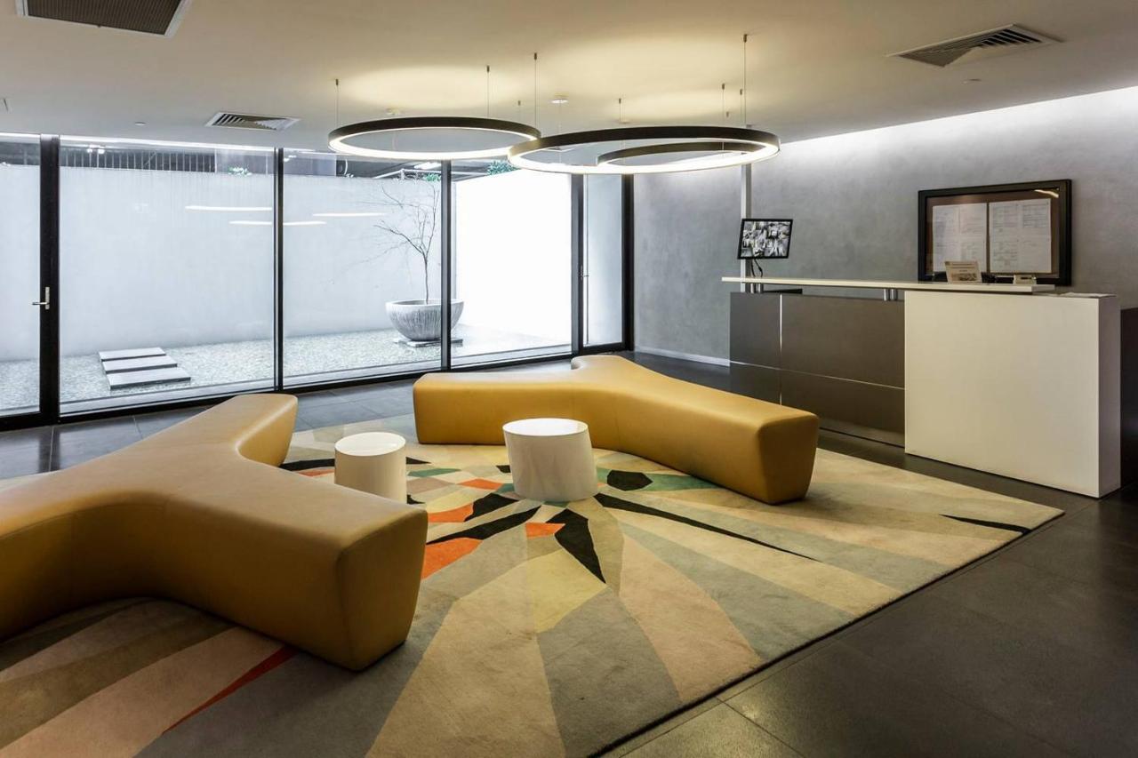 Light, Airy, Spacious Queens Road Apartment Melbourne Eksteriør billede