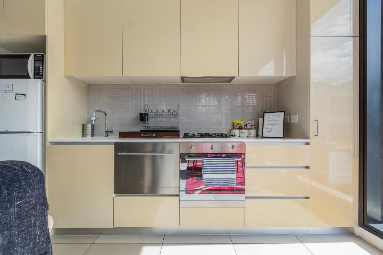 Light, Airy, Spacious Queens Road Apartment Melbourne Eksteriør billede